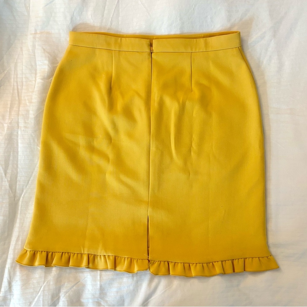 NWOT Ann Taylor Pencil Skirt | size 12P - Picture 4 of 8